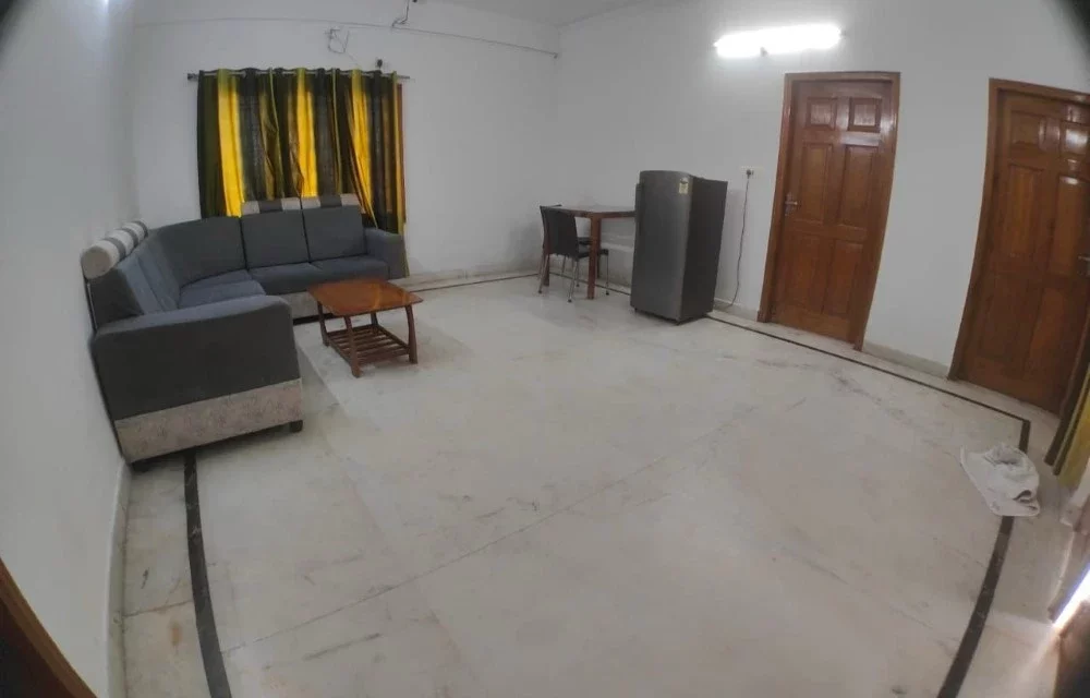 How Travelers Balance Budget and Comfort When Booking a Hotel in Hyderabad